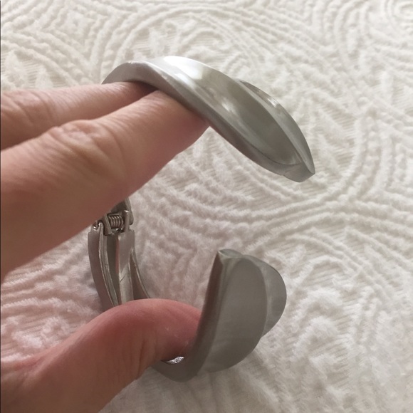 Trendy Silver Adjustable Cuff - Picture 3 of 4